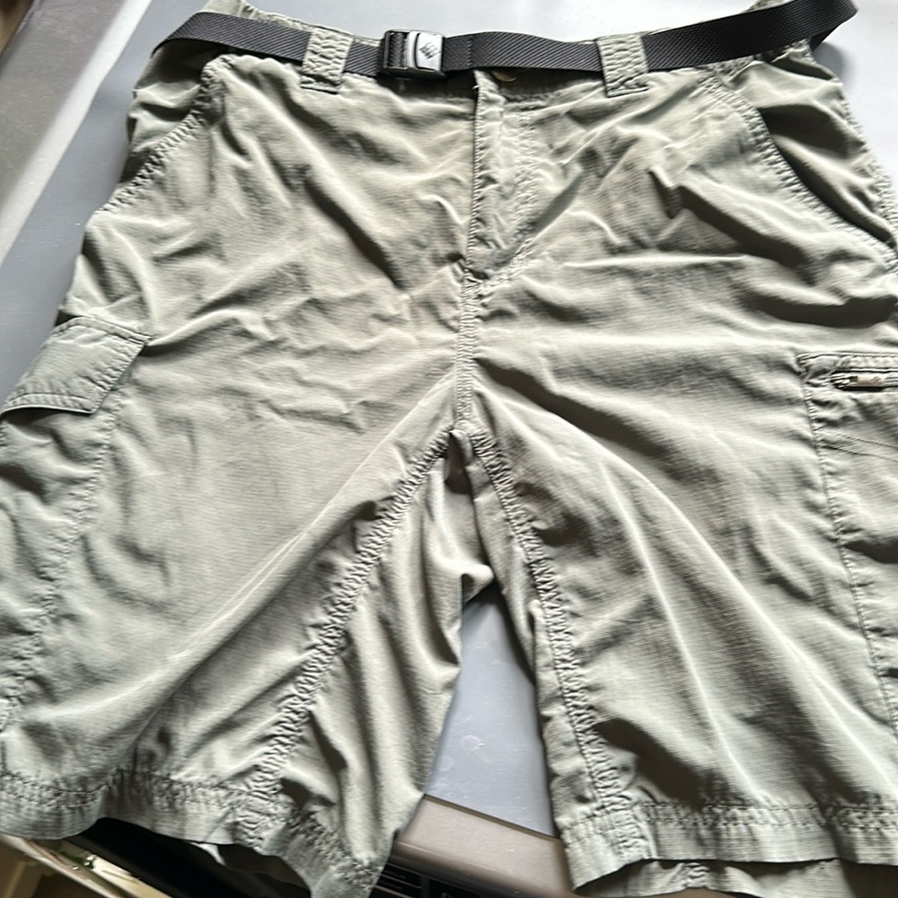 Columbia Sportswear lightweight Omni Shade shorts